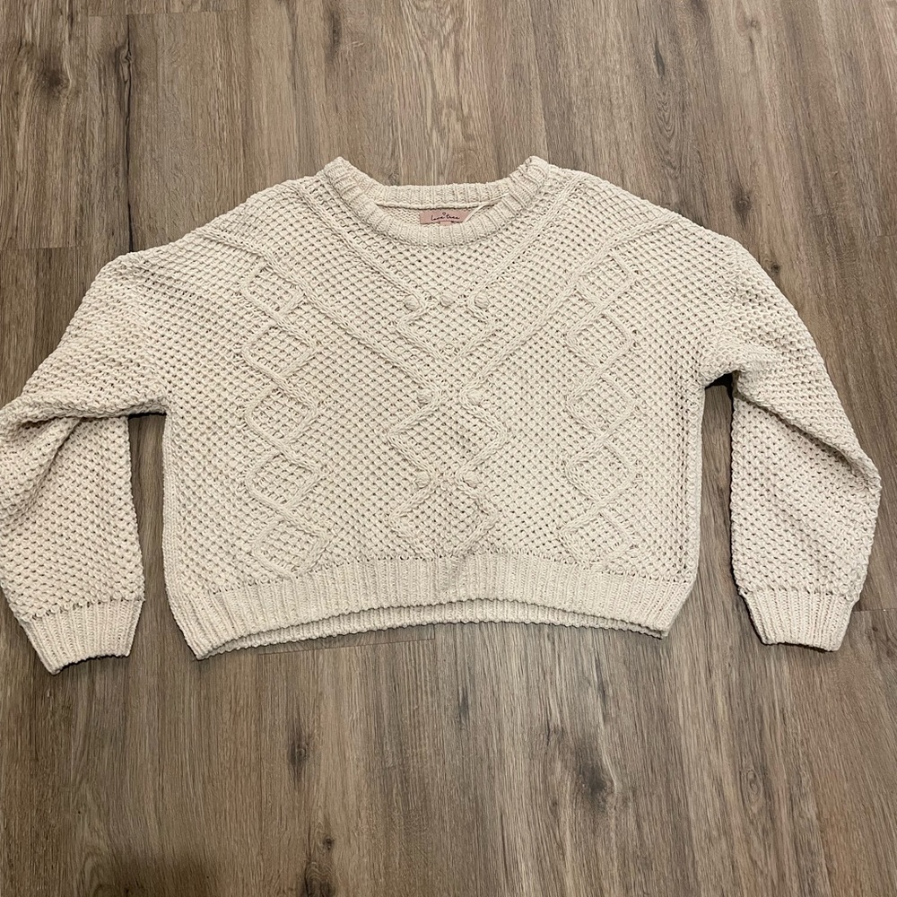 Love Tree Knitted Sweater(L) Material 81% Polyester 19% Acrylic.